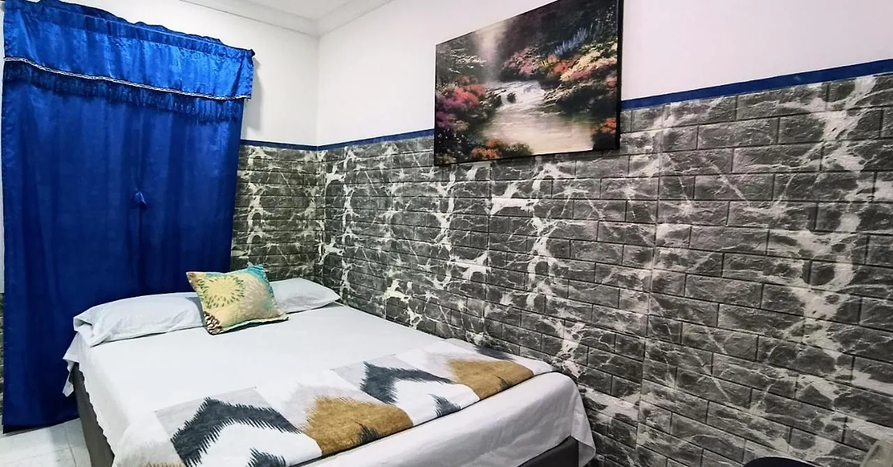 Casa Hotel Manco Mora Medellin 2*,  Colombia
