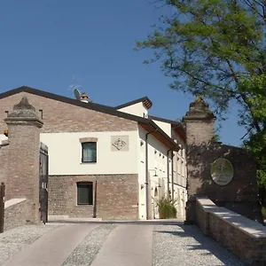 corte-della-rocca-bassa.hotelinveneto.com/