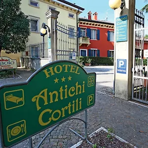 hotel-antichi-cortili.hotelinveneto.com/