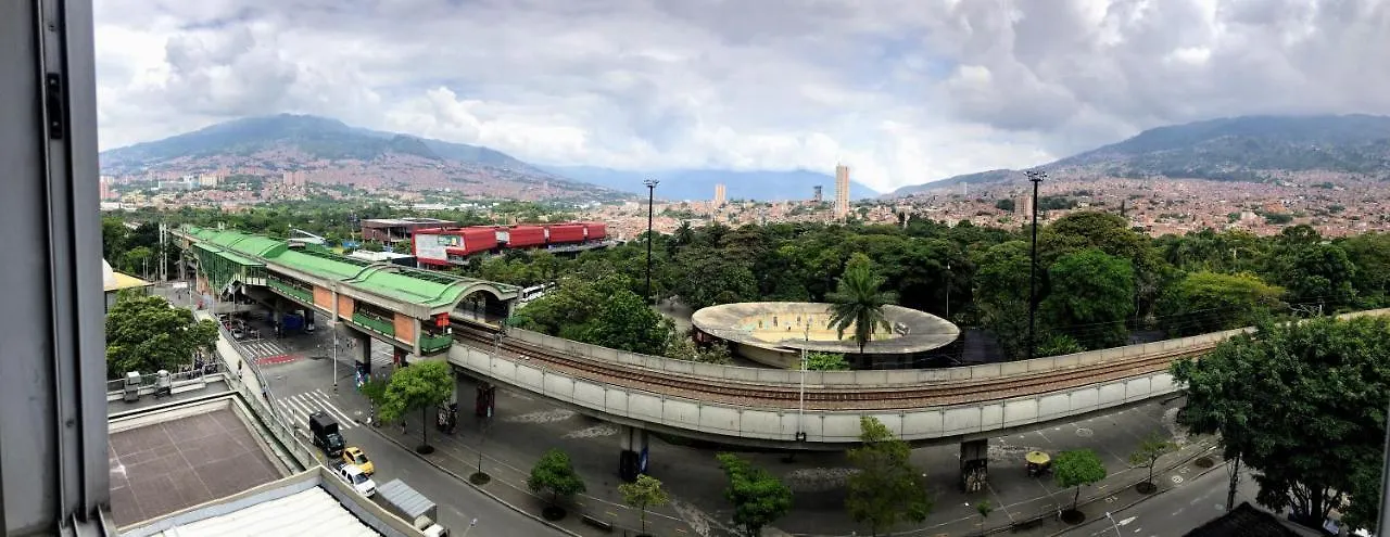 Casa Hotel Manco Mora Medellin 2*,